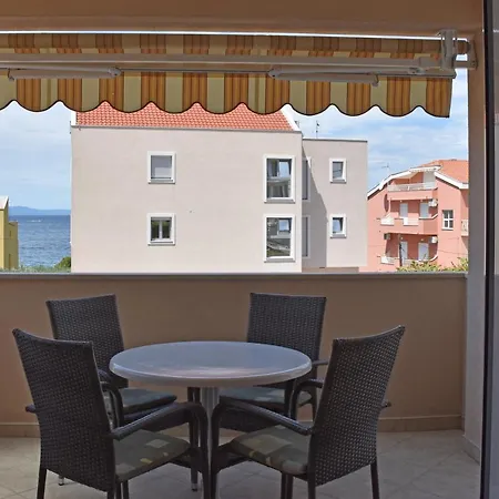 Stone Apartment Tucepi