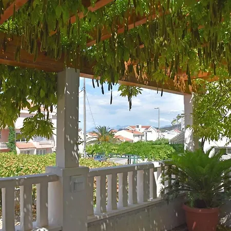 Stone شقة Tučepi