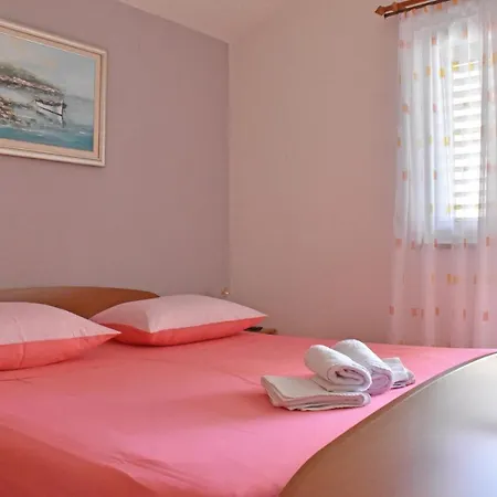 Stone Apartman *