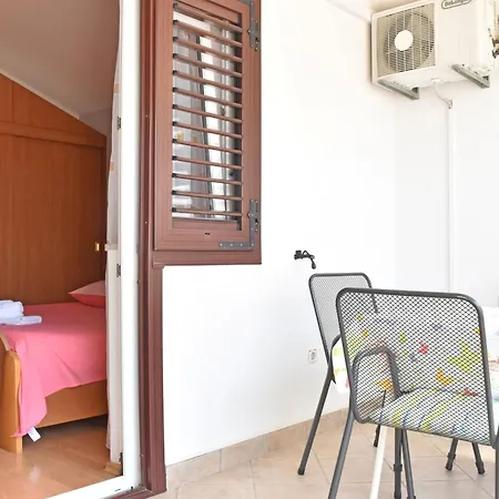 Stone Apartment Tucepi