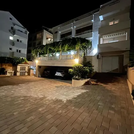 Apartment Stone