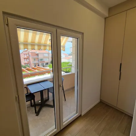 Stone Apartament *