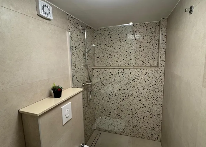 Stone Apartman